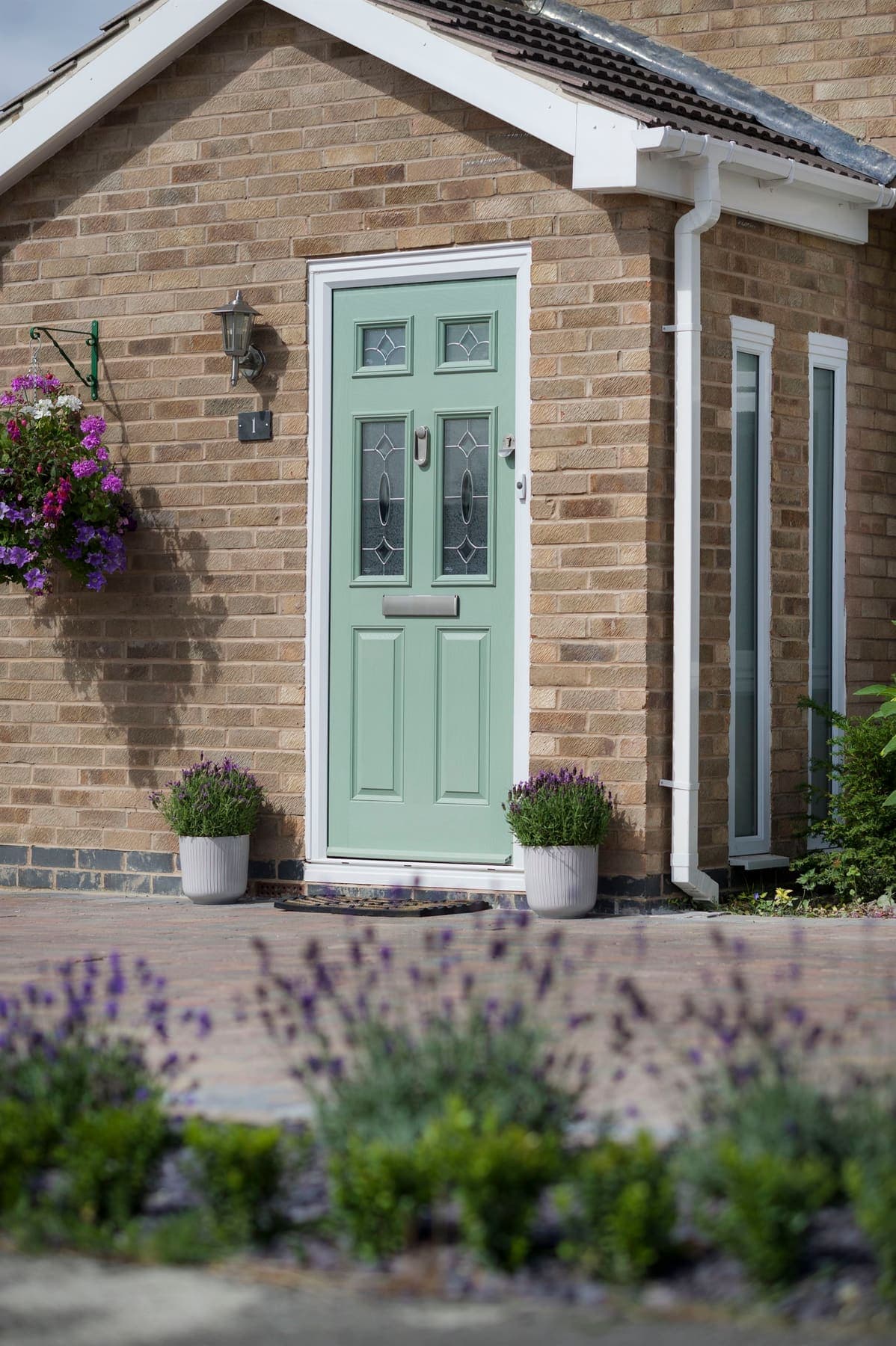 Portavelle Thurloe composite front door in Chartwell Green close detail